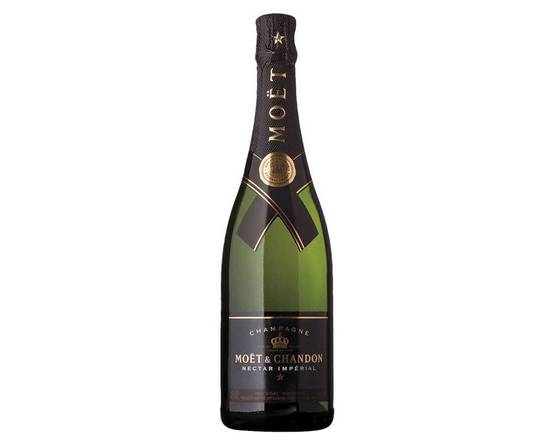 Order Moet & Chandon Nectar Imperial Champagne 750mL food online from Brothers Wine & Liquor store, Copiague on bringmethat.com