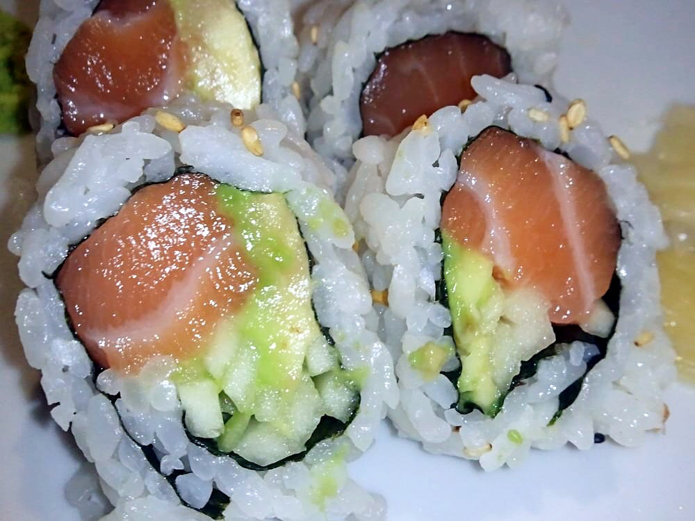 Order Alaska Roll food online from Oishii Sushi Japanese store, Astoria on bringmethat.com