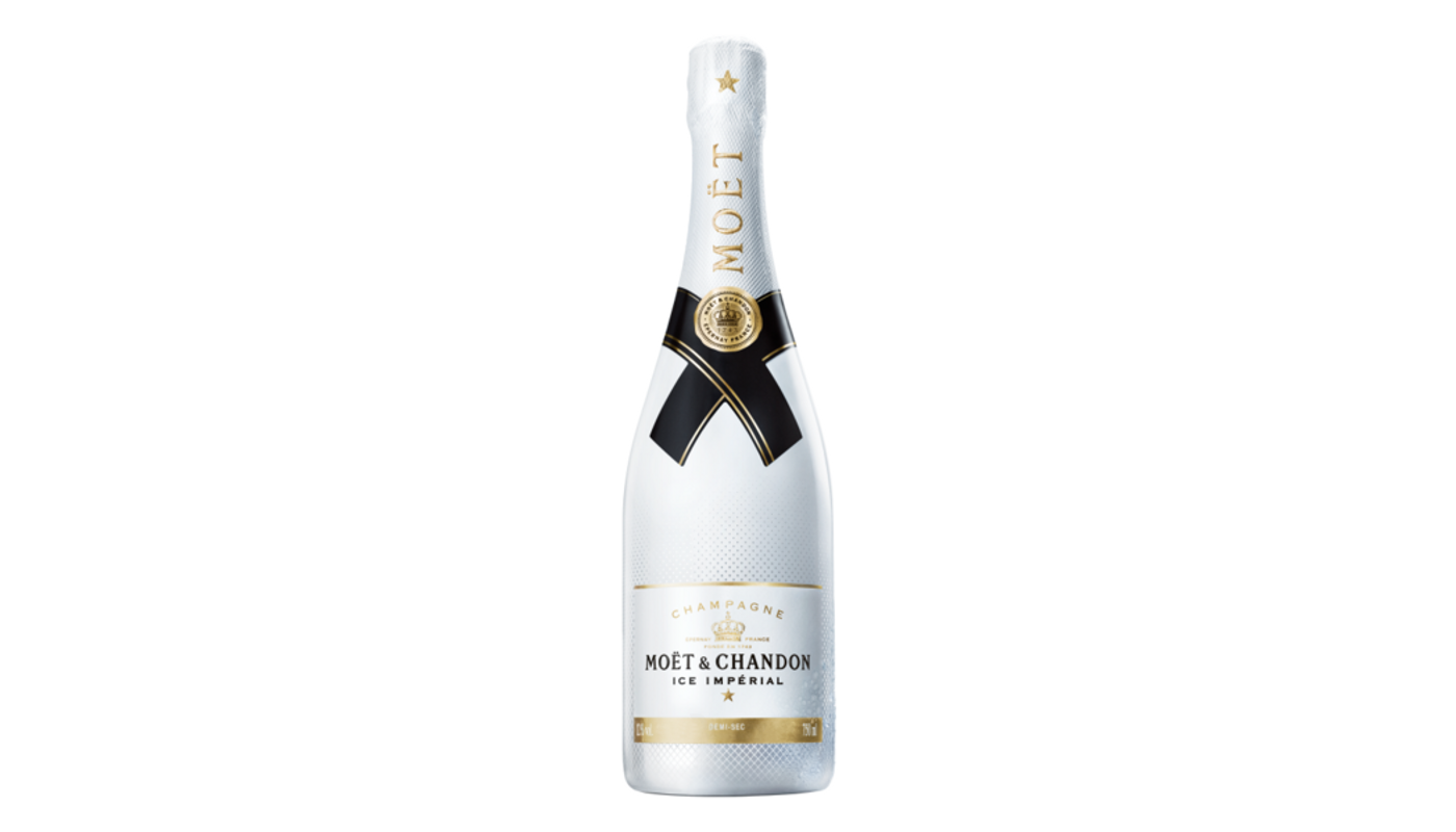 Order Moet & Chandon Ice Imperial Champagne Champagne Blend Sparkling Wine 750mL food online from Country Cousins Liquor & Jr Market store, Sylmar on bringmethat.com