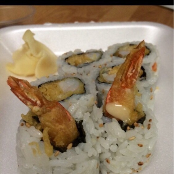 Order Shrimp Tempura Roll food online from RAWR Sushi store, Springfield on bringmethat.com