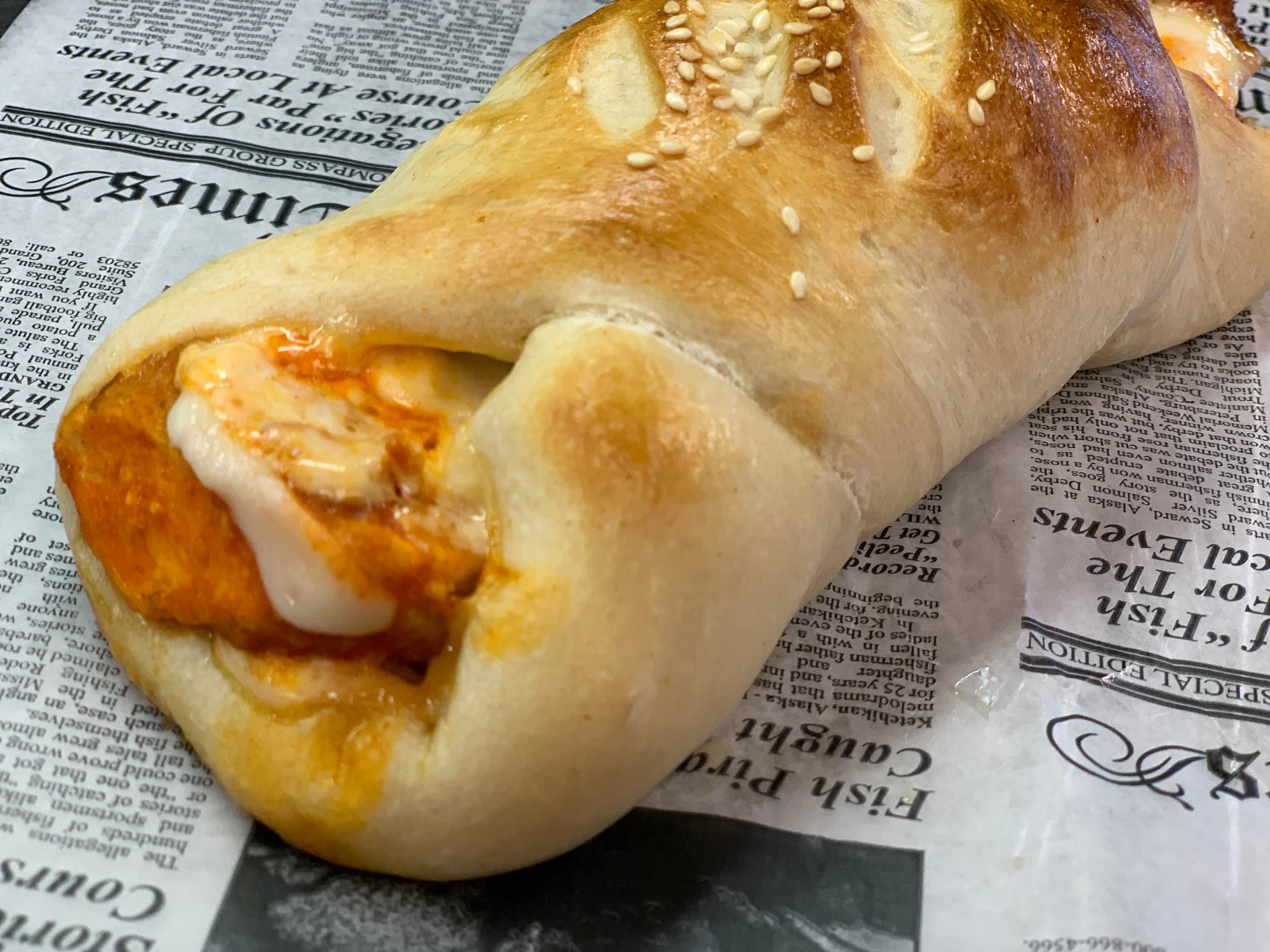 Order Buffalo Chicken Roll - Roll food online from Pappardelle's Pizza & Pasta store, Bethpage on bringmethat.com