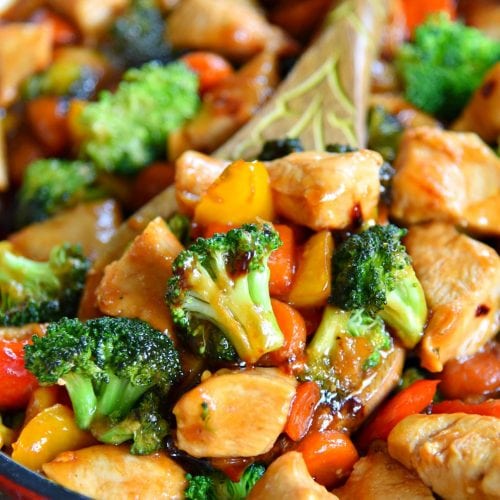 Order C06. Chicken with Mixed Vegetables food online from Millions Of Milk Tea store, Columbus on bringmethat.com