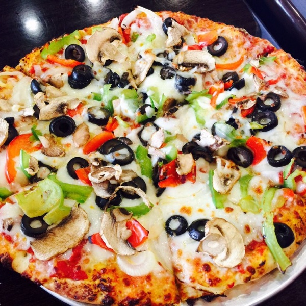 Order Veggie Pizza food online from Pizanos Pizza store, Reno on bringmethat.com