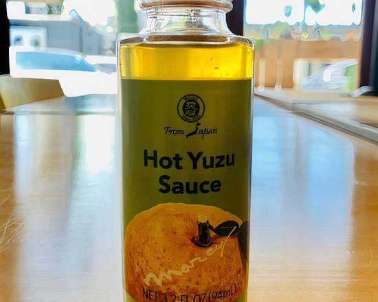 Order Green Yuzu Hot Sauce food online from Marie Callenders Bakery and Cafe store, Los Angeles on bringmethat.com