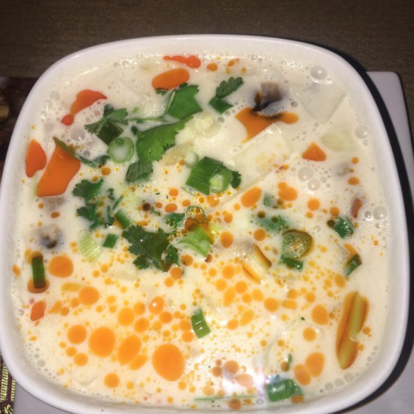 Order 19. Tom Kha Soup food online from Mekong Lao Thai Cuisine store, San Diego on bringmethat.com