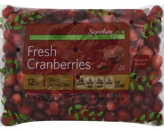 Order Signature Farms · Fresh Cranberries (12 oz) food online from Albertsons store, Hillsboro on bringmethat.com