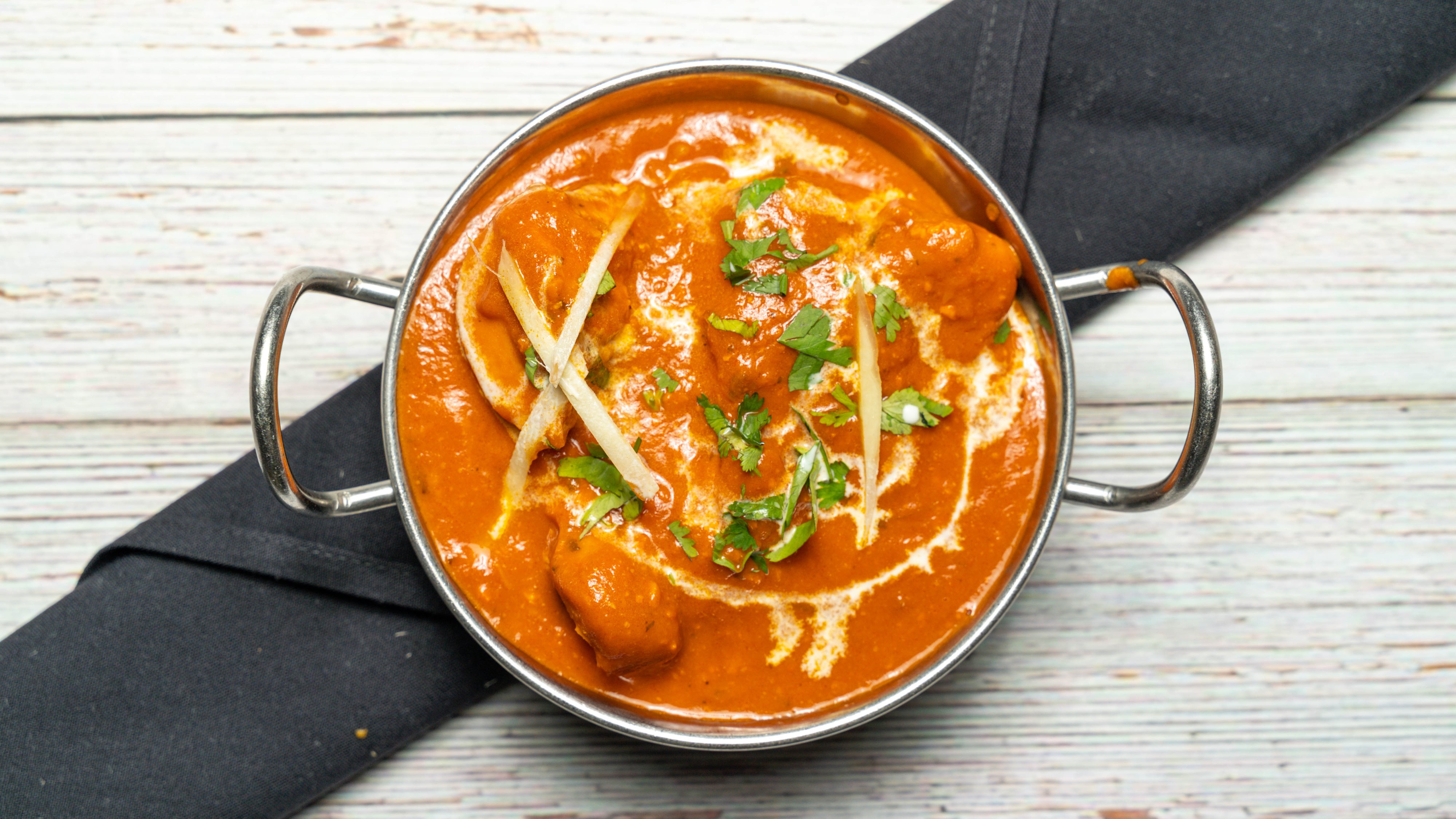 Order 69. Chicken Tikka Masala food online from Bombay Cafe store, Wilton Manors on bringmethat.com