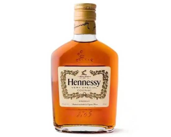Order Hennessy VS, 200mL cognac (40.0% ABV) food online from Tenderloin Liquor store, San Francisco on bringmethat.com