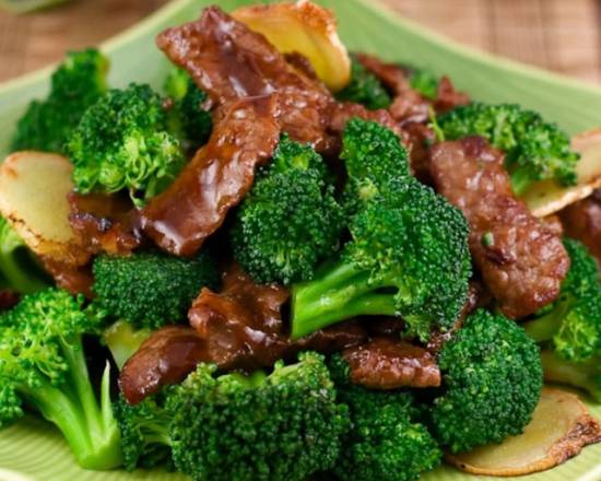 Order Beef with Broccoli (qt) food online from Wu's Garden store, Upper Leacock on bringmethat.com