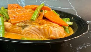 Order Spicy Salmon Curry food online from Asian thai 2 go store, Dallas on bringmethat.com