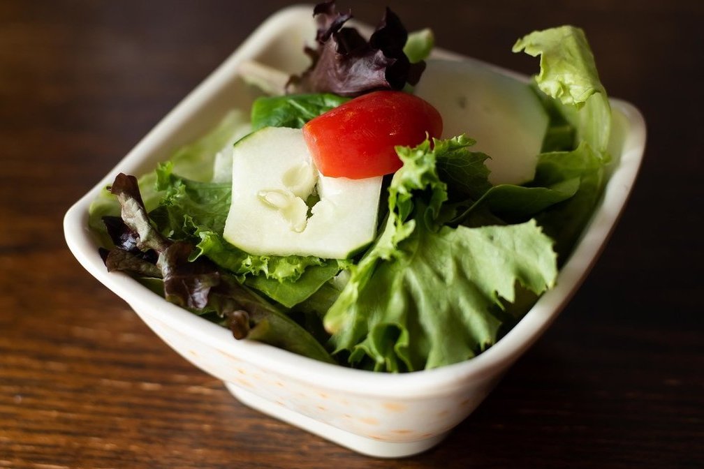 Order Green Salad food online from Umi Japanese Cuisine store, Washington on bringmethat.com