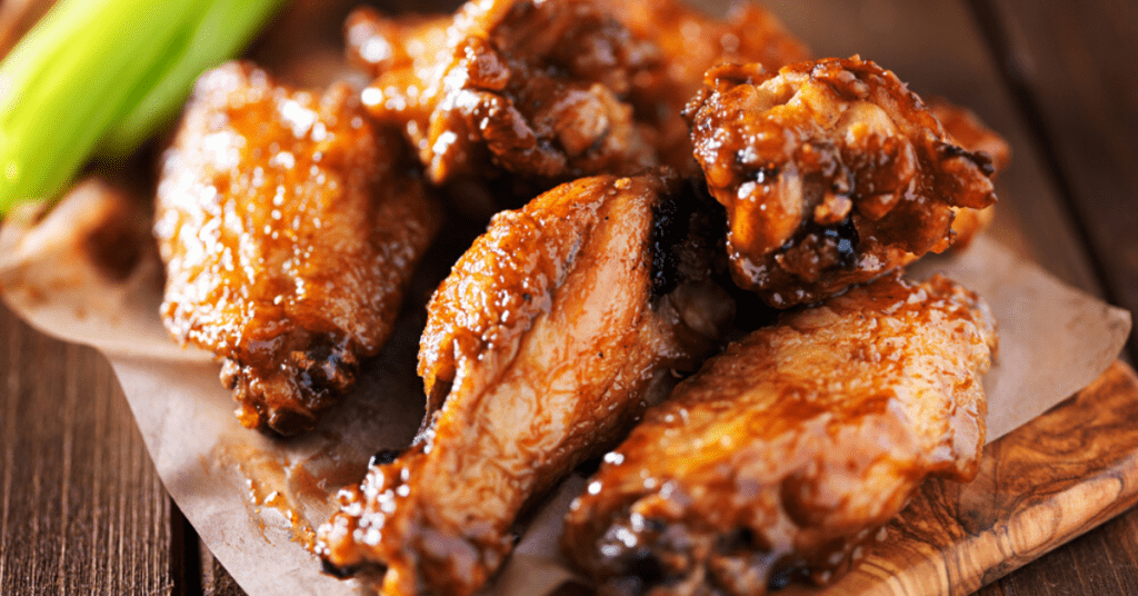 Order 10 Piece Wings food online from Antonio's House of Pizza store, Orlando on bringmethat.com