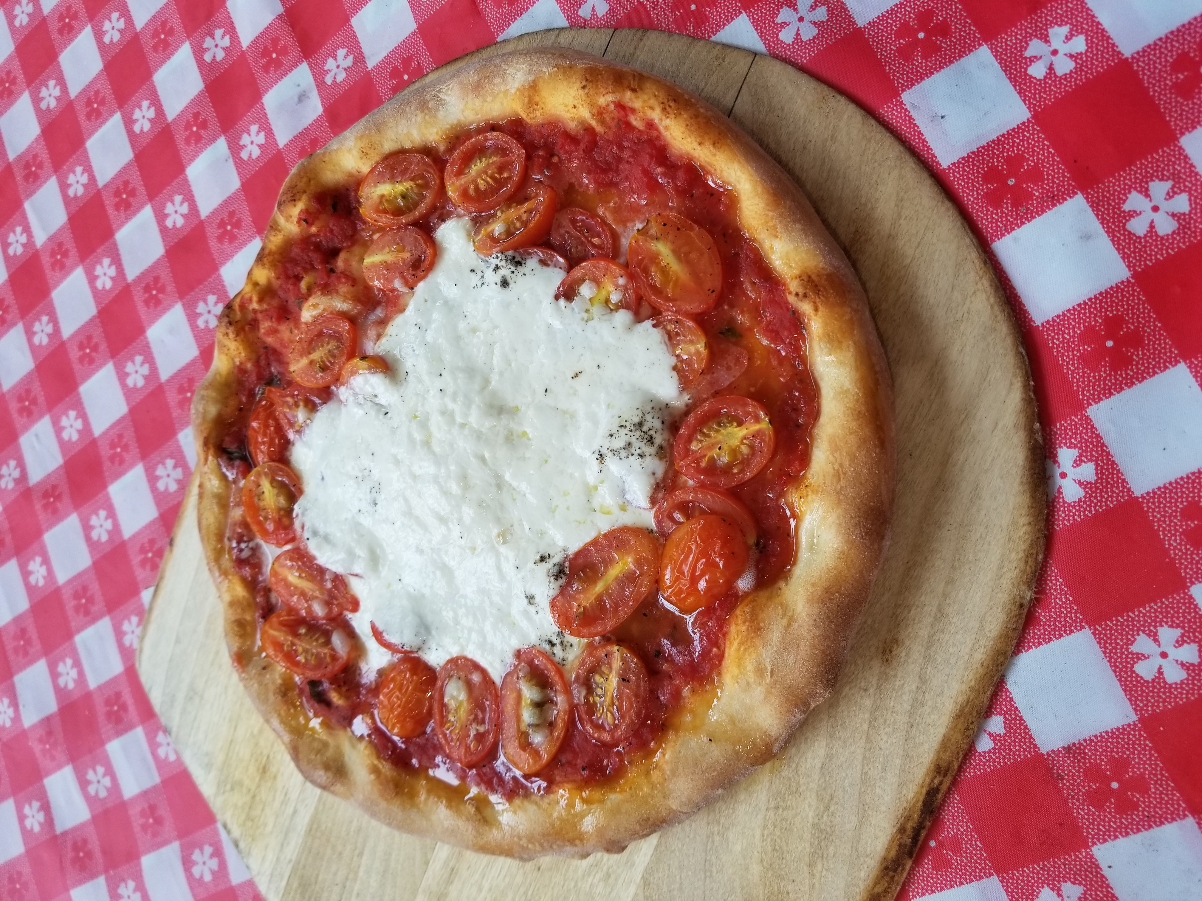 Order Burrata Pizza food online from Outta Hand Pizza store, Westfield on bringmethat.com