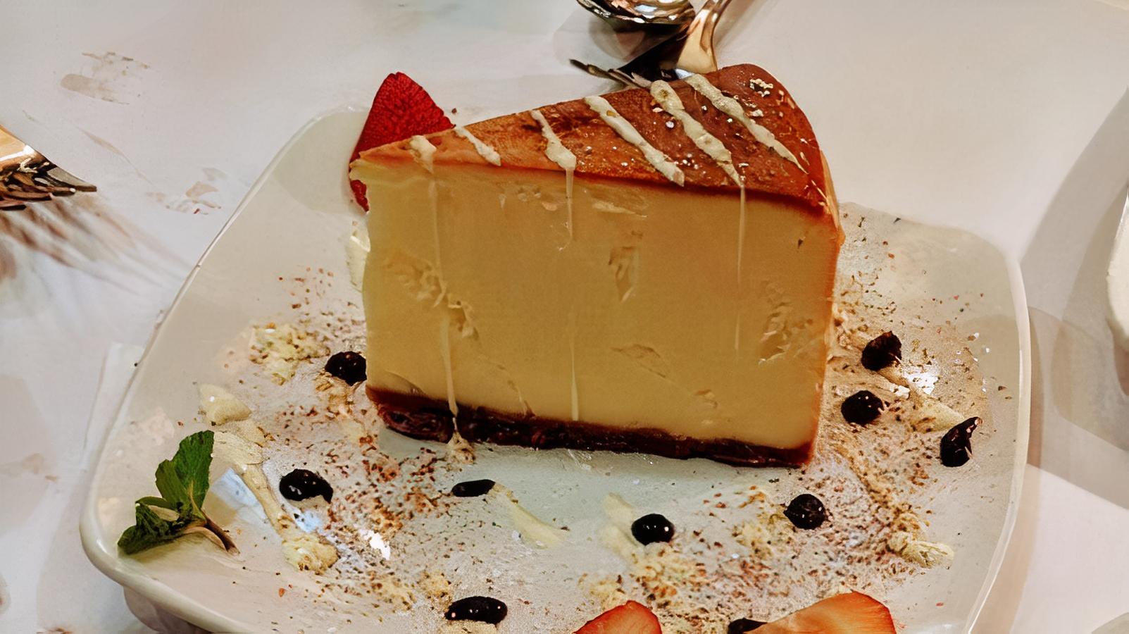 Order New York Cheesecake food online from Ristorante Rocca store, Burlingame on bringmethat.com