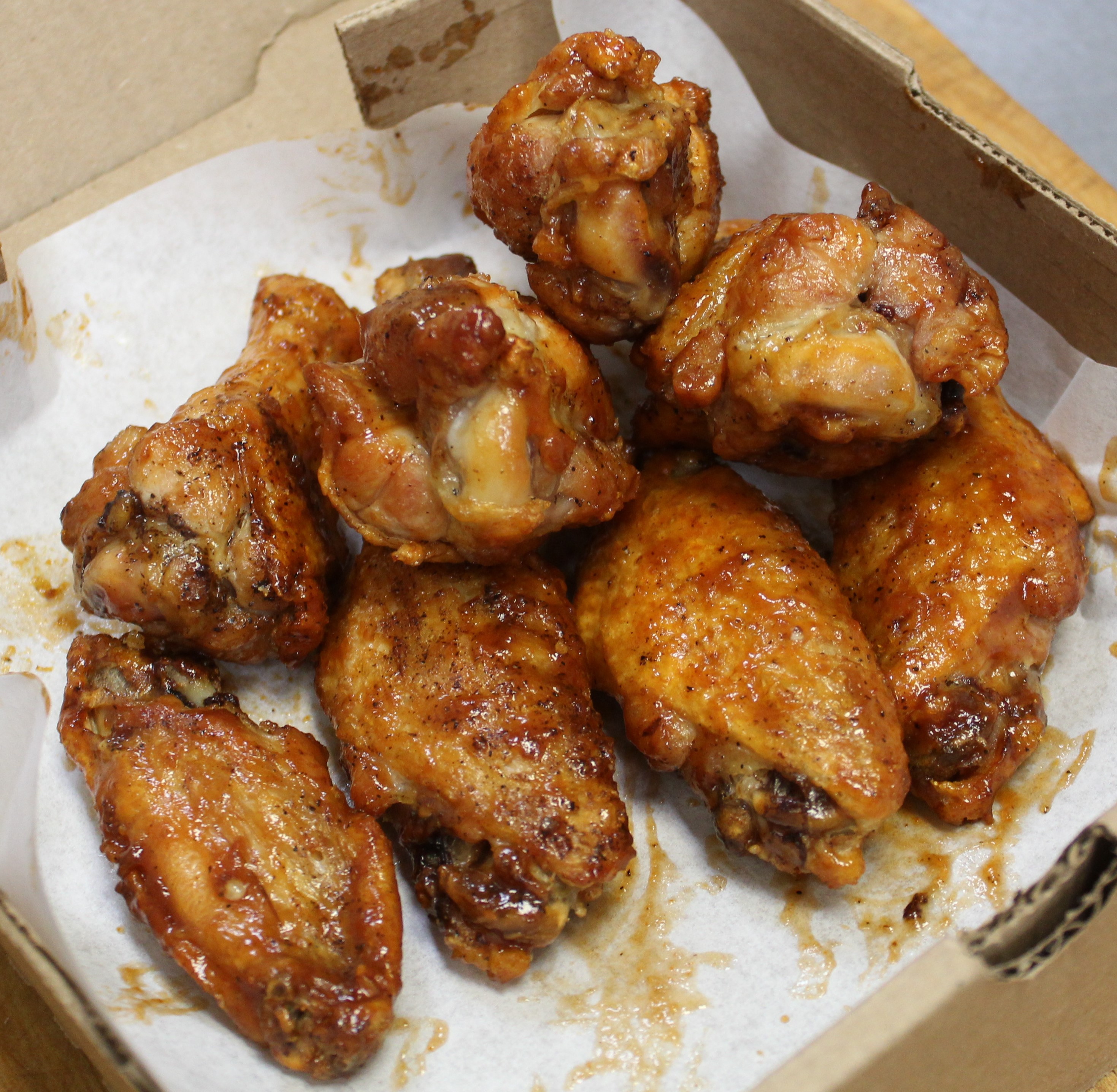 Order Jumbo Chicken Wings food online from Mama Mary Pizza store, Holland on bringmethat.com