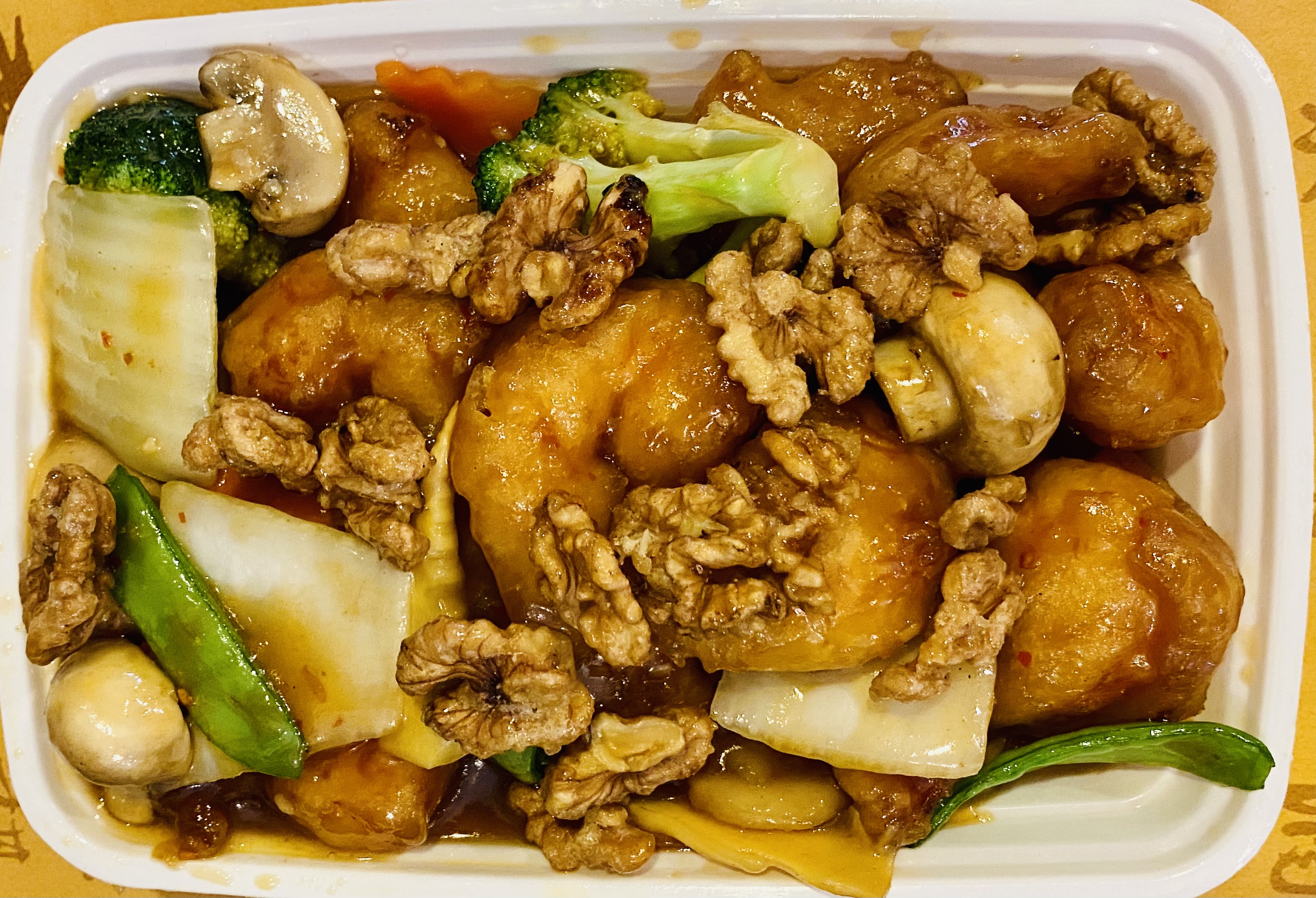 Order 131. Shrimp with Toffee Walnuts food online from Chow's Garden Restaurant store, Millville on bringmethat.com