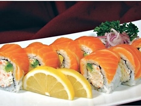 Order FR2. Washington Roll food online from Hoshi Sushi store, Fullerton on bringmethat.com