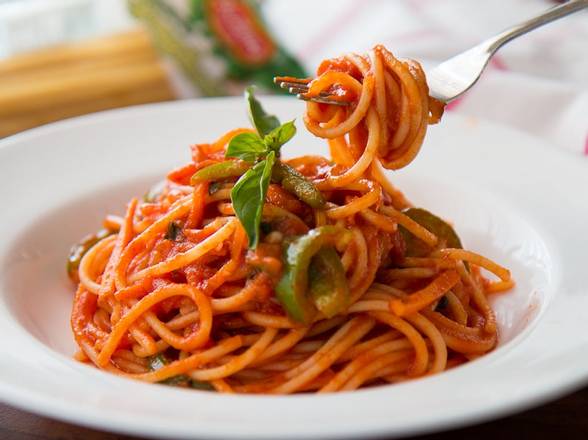 Order Spaghetti Pasta food online from Aladin Mediterranean Bar store, Battlefield on bringmethat.com