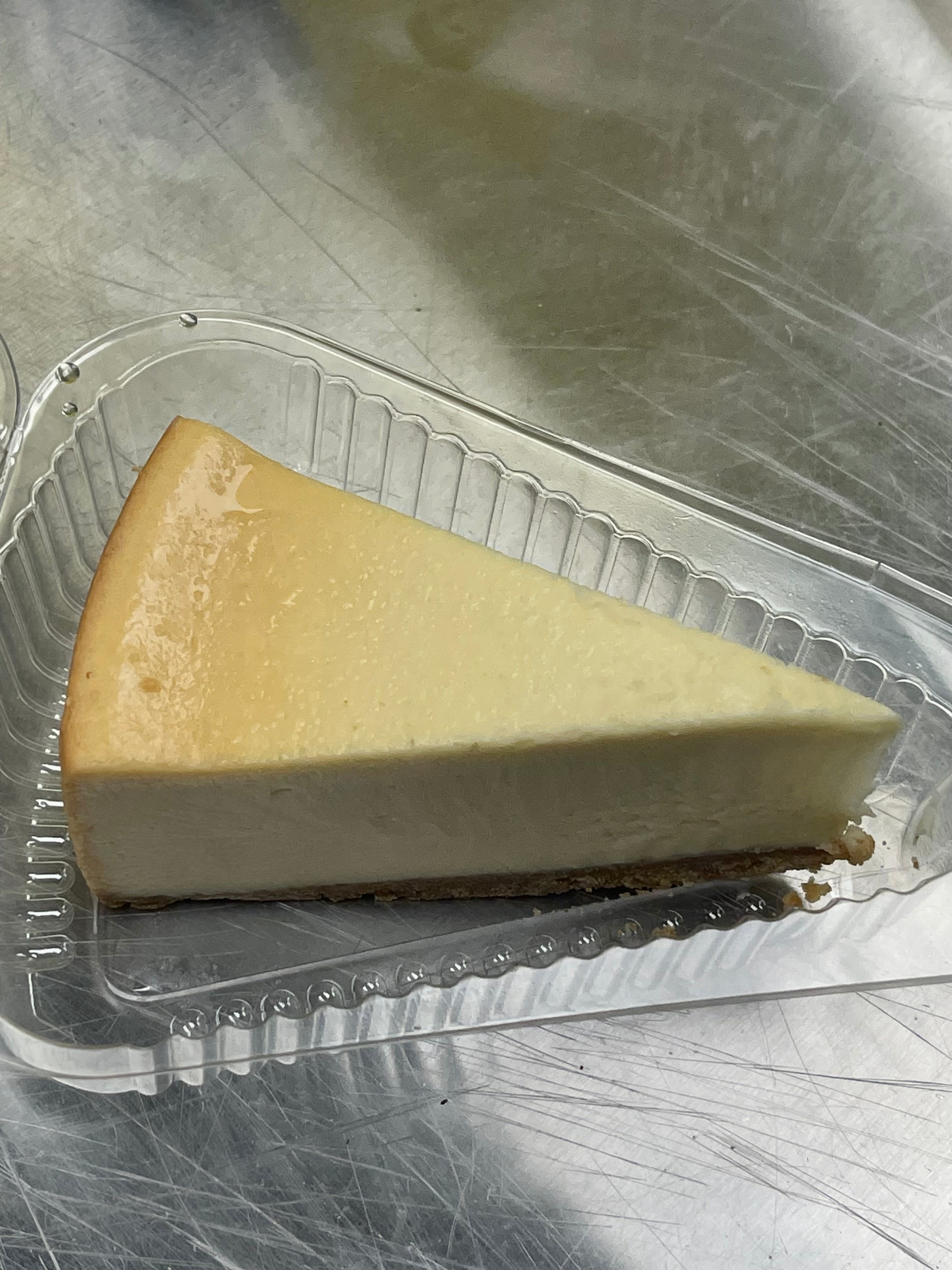 Order Cheesecake - Desserts food online from Mr Chicken & Fish store, Columbus on bringmethat.com