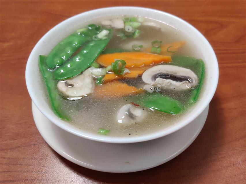 Order Wonton Soup food online from Red Ginger China Bistro store, Saint Paul on bringmethat.com