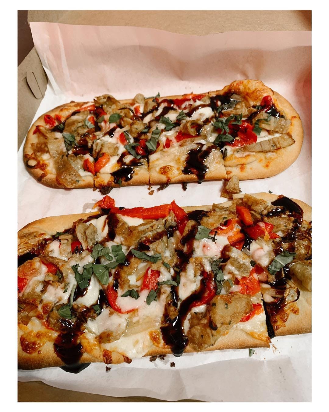 Order Tuscan Sun Flatbread - Flatbread food online from Linda's Pizza & Restaurant store, Manchester Township on bringmethat.com