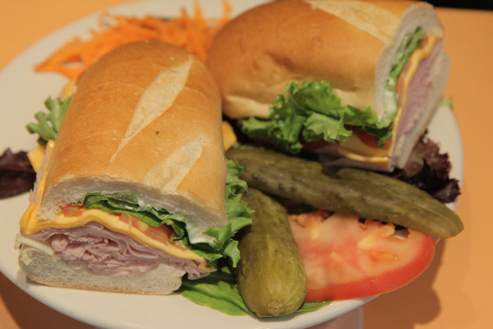 Order Oven Gold Turkey Sandwich food online from Bagel King Express store, DeBary on bringmethat.com