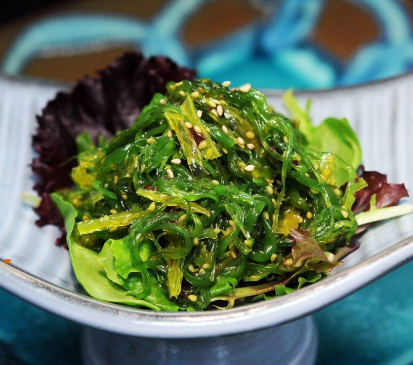 Order Seaweed Salad food online from Naomi Sushi store, Arlington Heights on bringmethat.com