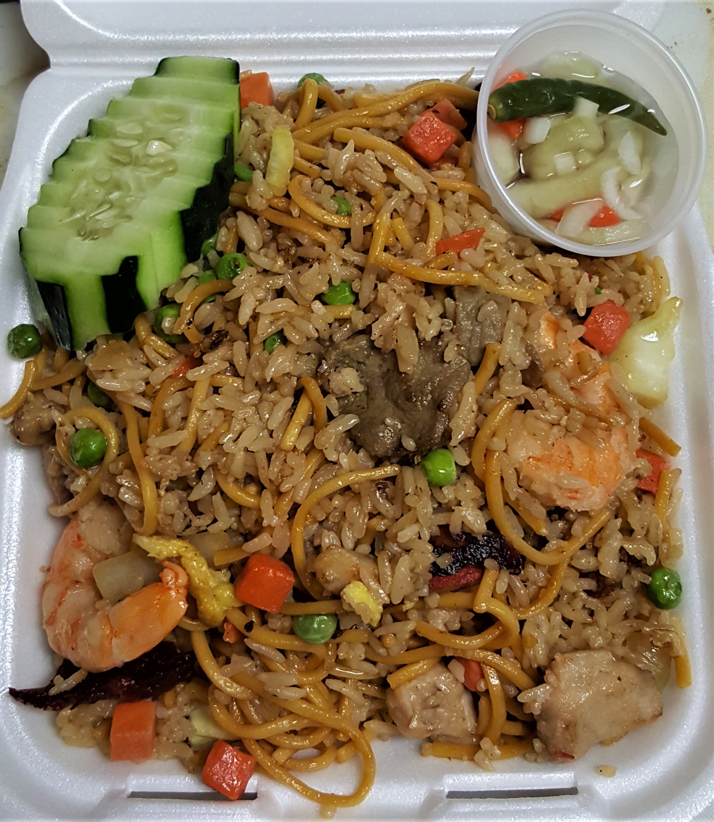 Order House Special Chow Mien food online from Sunny Express store, South El Monte on bringmethat.com