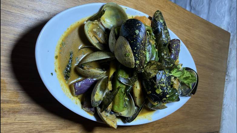 Order Thai Curry Mussels & Clams food online from RedFarm store, New York on bringmethat.com