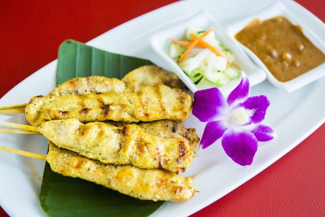 Order Thai Chicken Satay food online from Tuk Tuk Thai Kitchen store, Denton on bringmethat.com