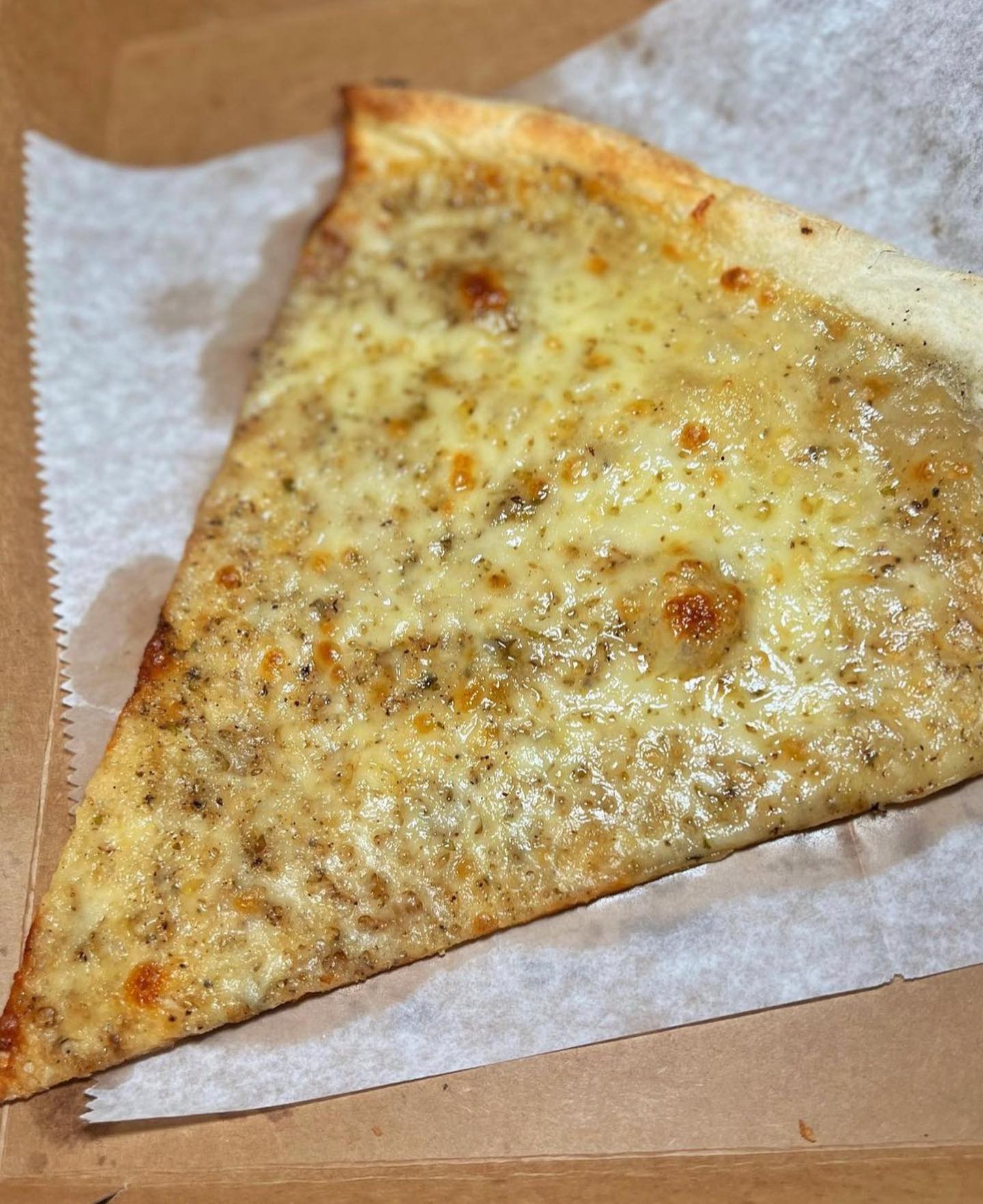 Order Slice Cheese Pizza food online from Jack Pizza & Wings store, Atlanta on bringmethat.com
