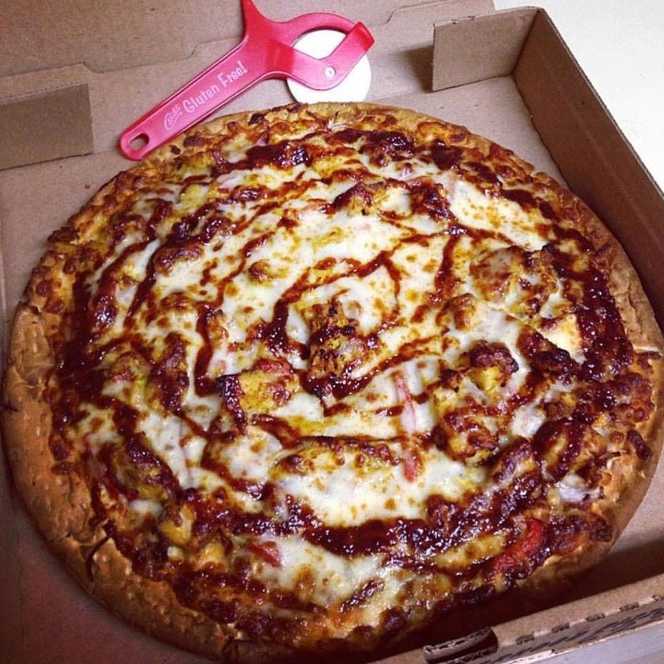 Order BBQ Chicken Pizza - Small 10" food online from Pizzoli Pizza store, Washington on bringmethat.com