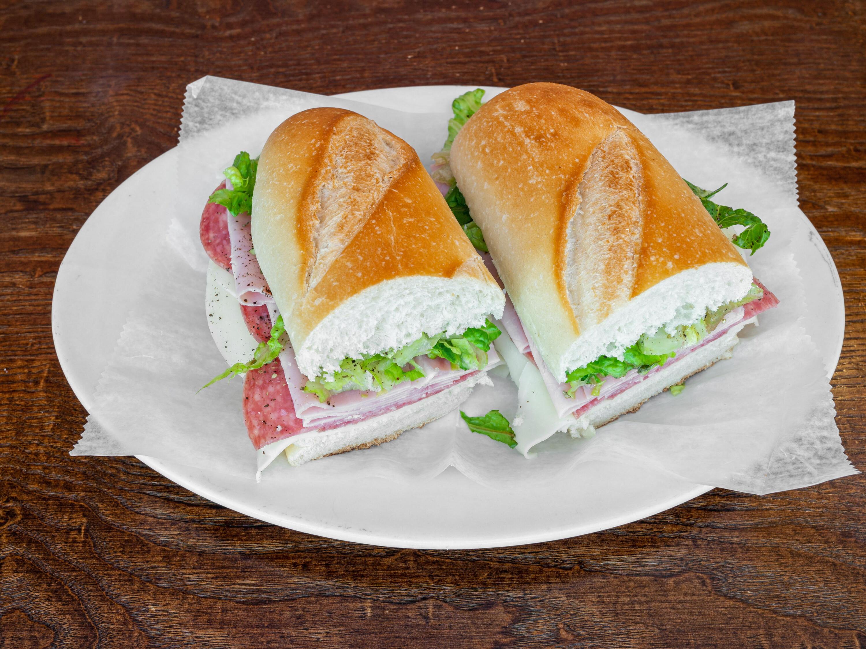 Order Italian Cold Sub food online from Primo Pizza store, Wayne on bringmethat.com