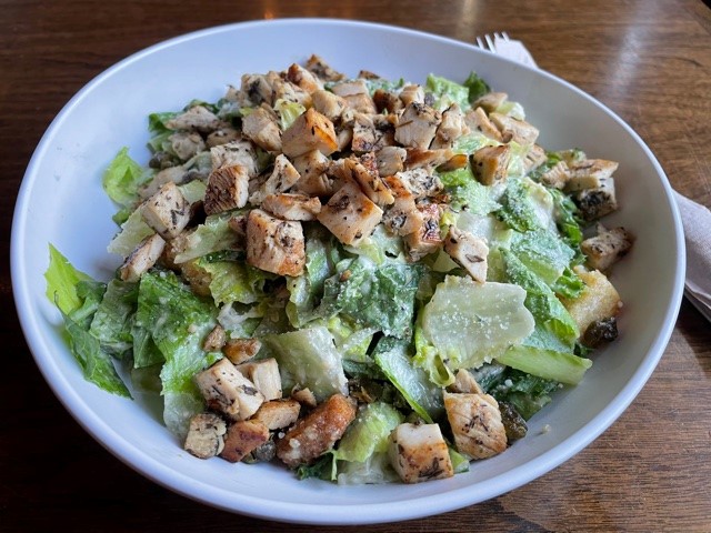 Order Traditional Caesar Salad food online from 25 Degrees store, Los Angeles on bringmethat.com