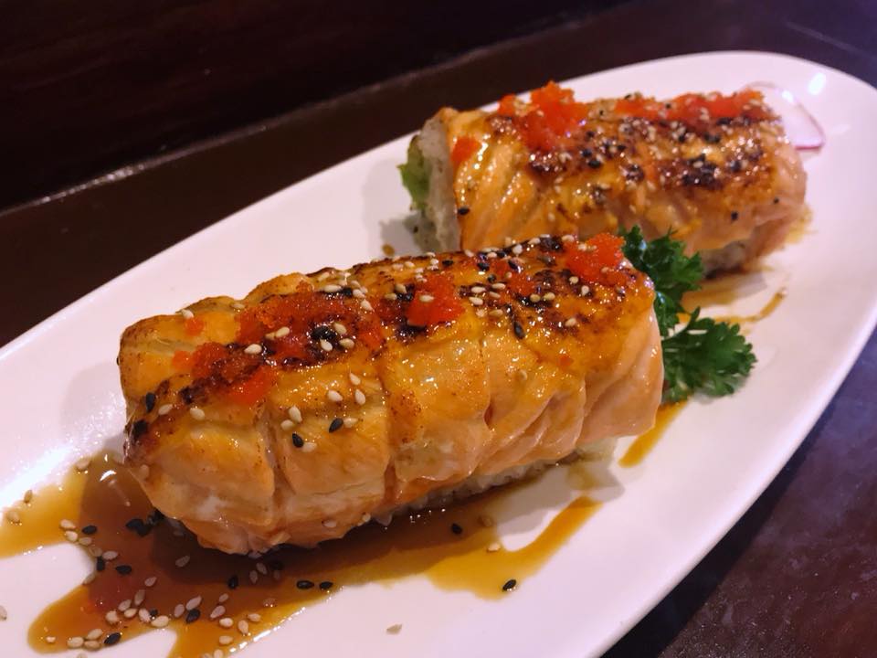 Order Baked Salmon Roll food online from Aji Sushi store, College Station on bringmethat.com