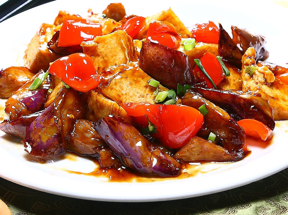 Order Eggplant Tofu in Garlic Sauce food online from Red Corner China Diner store, Midvale on bringmethat.com