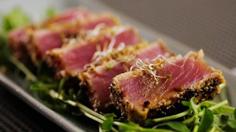 Order Black Pepper Tuna food online from Samurai Japanese Steak House store, Huntington on bringmethat.com