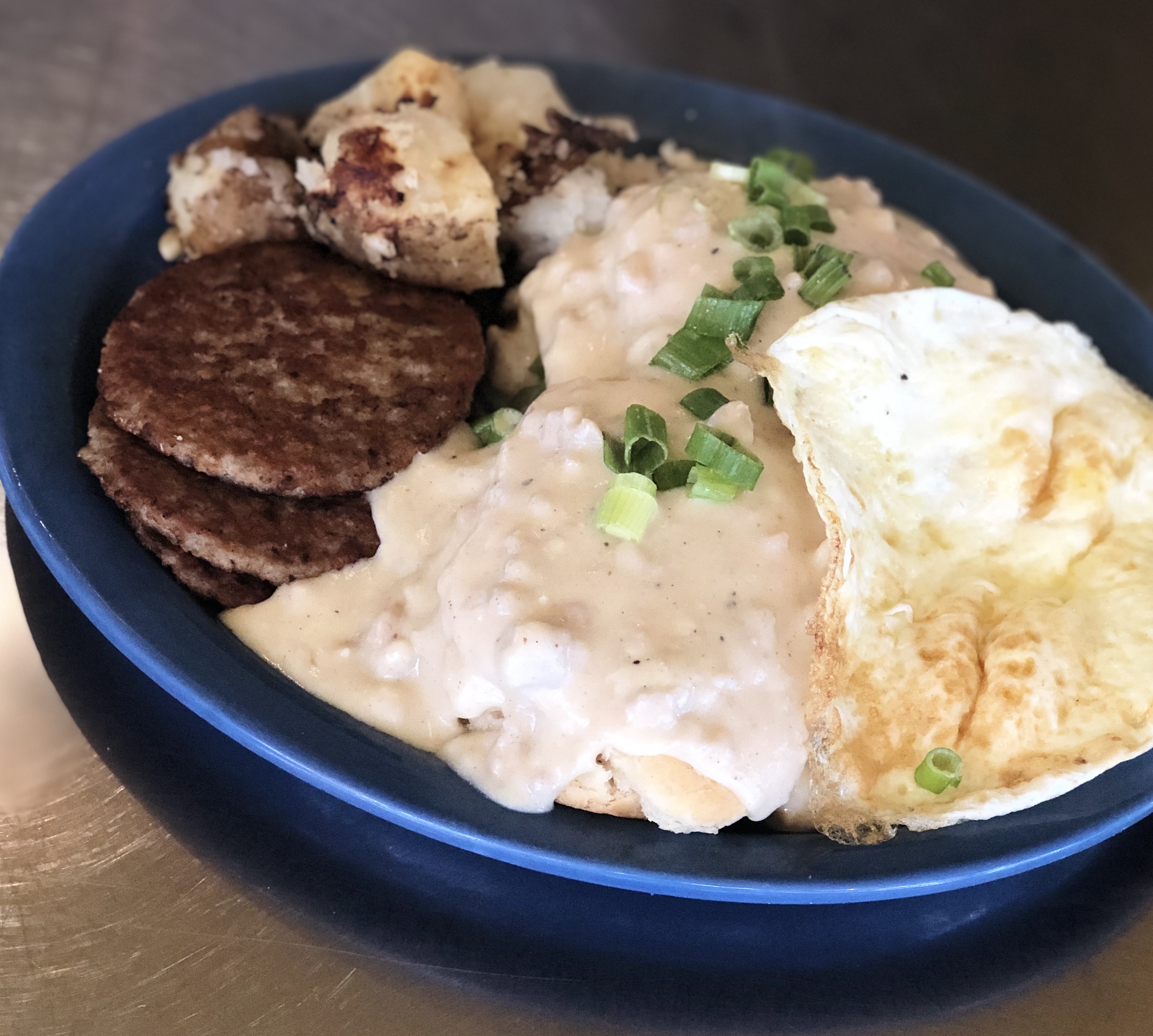 Order Super Biscuits and Gravy food online from Cafe 222 store, San Diego on bringmethat.com
