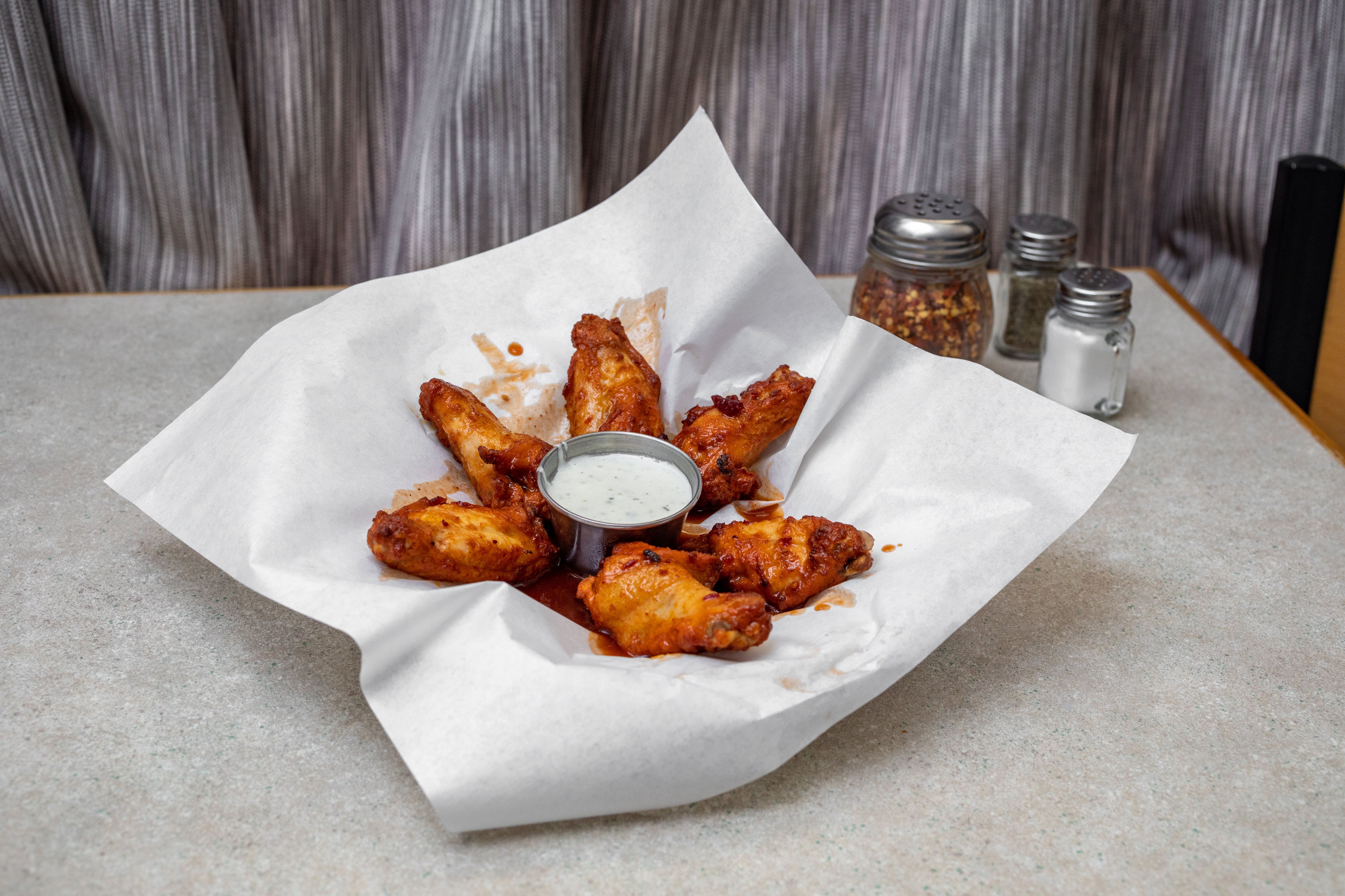 Order Oven Roasted Wings - 6 Wings food online from Saucy's Pizza store, Littleton on bringmethat.com