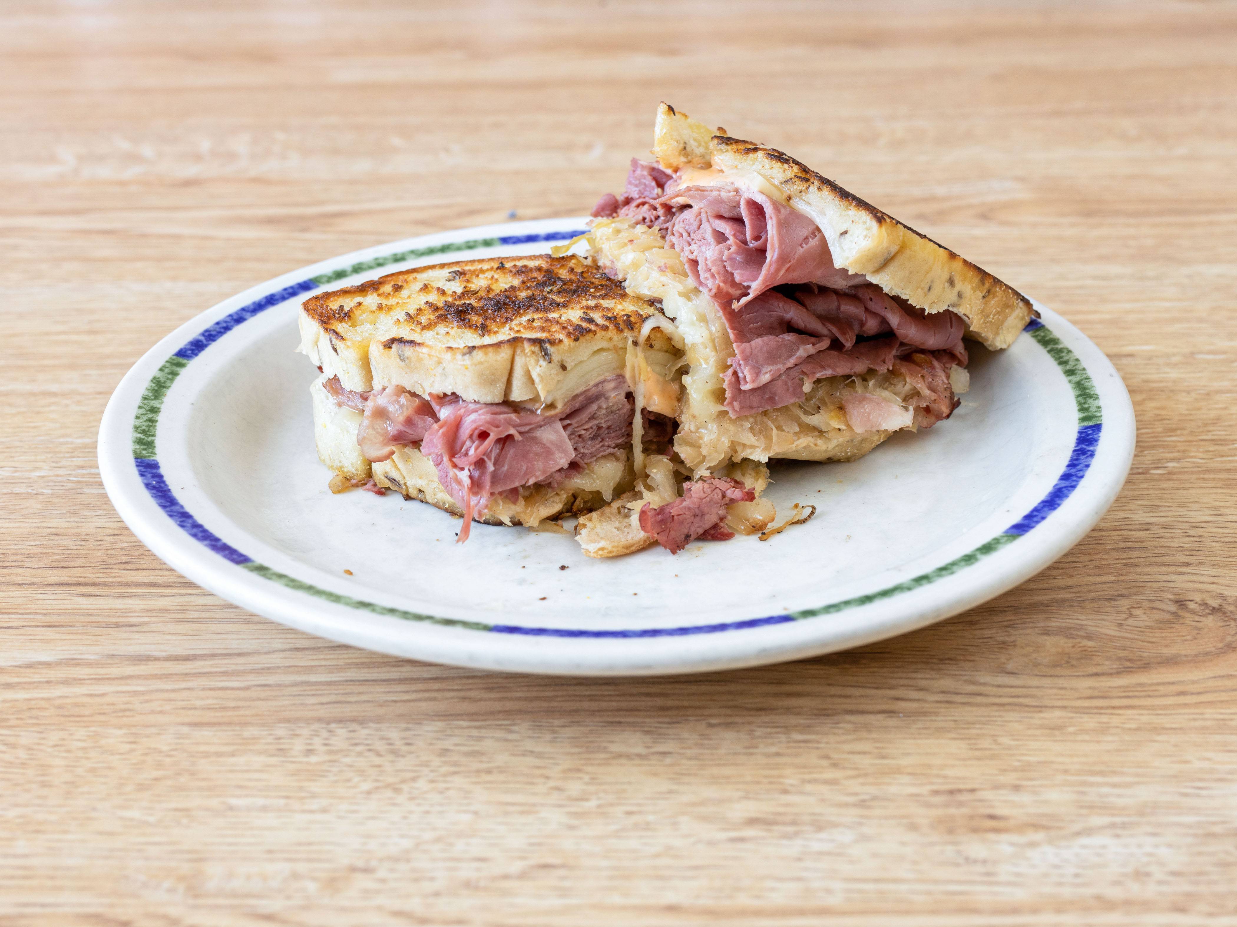Order Reuben Sandwich food online from Disilvios Family Grill store, Hubbard on bringmethat.com