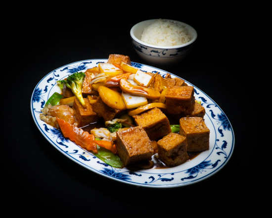Order V5. Tofu with Vegetables in Brown Sauce food online from Sam Cafe store, Houston on bringmethat.com