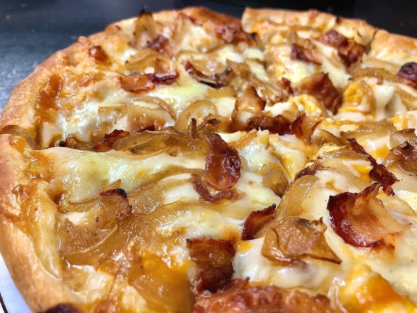 Order Honey BBQ Chicken Pizza - Small food online from Kelley Square Pizza store, Worcester on bringmethat.com