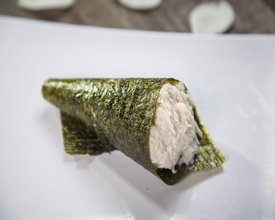 Order HR5 Crabmeat Hand Roll 1pc food online from Ginza Sushi store, Torrance on bringmethat.com