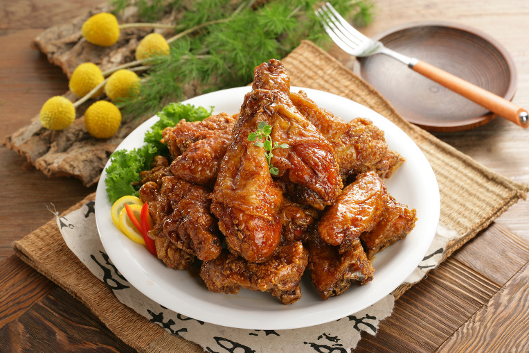 Order MBR Chicken Wings (치킨윙) food online from Moo Bong Ri Korean Restaurant store, Oakland on bringmethat.com