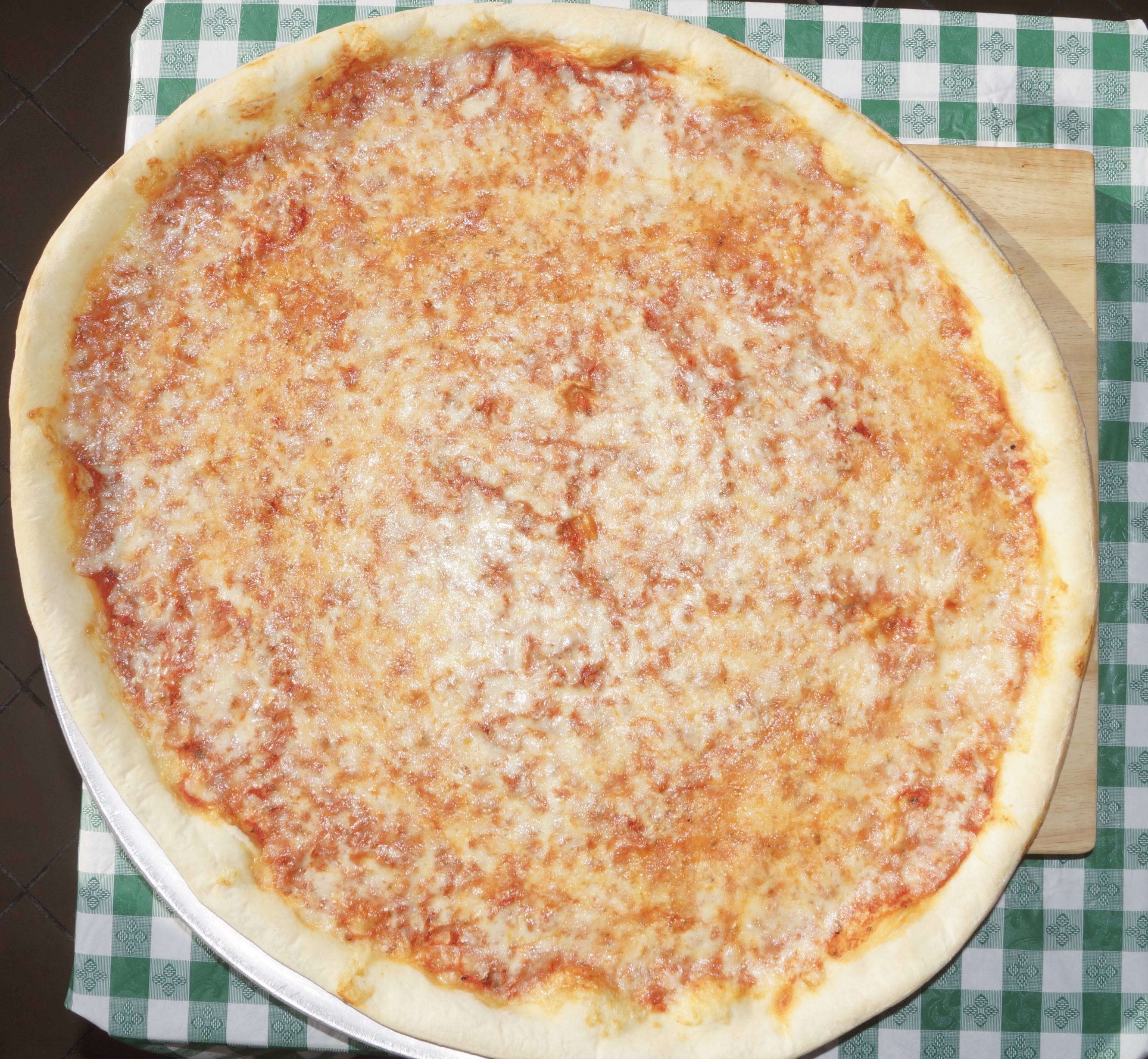 Order Cheese Pizza Pie food online from La Pizzeria Del Sabor store, Yonkers on bringmethat.com