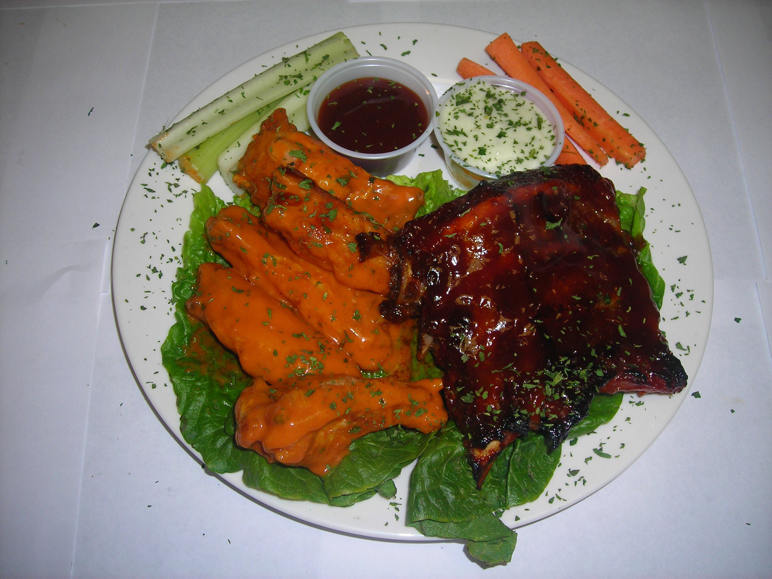 Order Ribs & Wings - Appetizer food online from Town Pub store, Bloomfield on bringmethat.com
