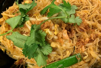 Order Singapore Curry Rice Vermicelli food online from Secret Recipe Asian Bistro store, Plano on bringmethat.com