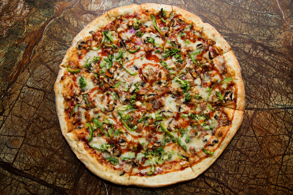 Order Ed's General Tso Pizza food online from Ed's buffalo wings & pizza store, Philadelphia on bringmethat.com