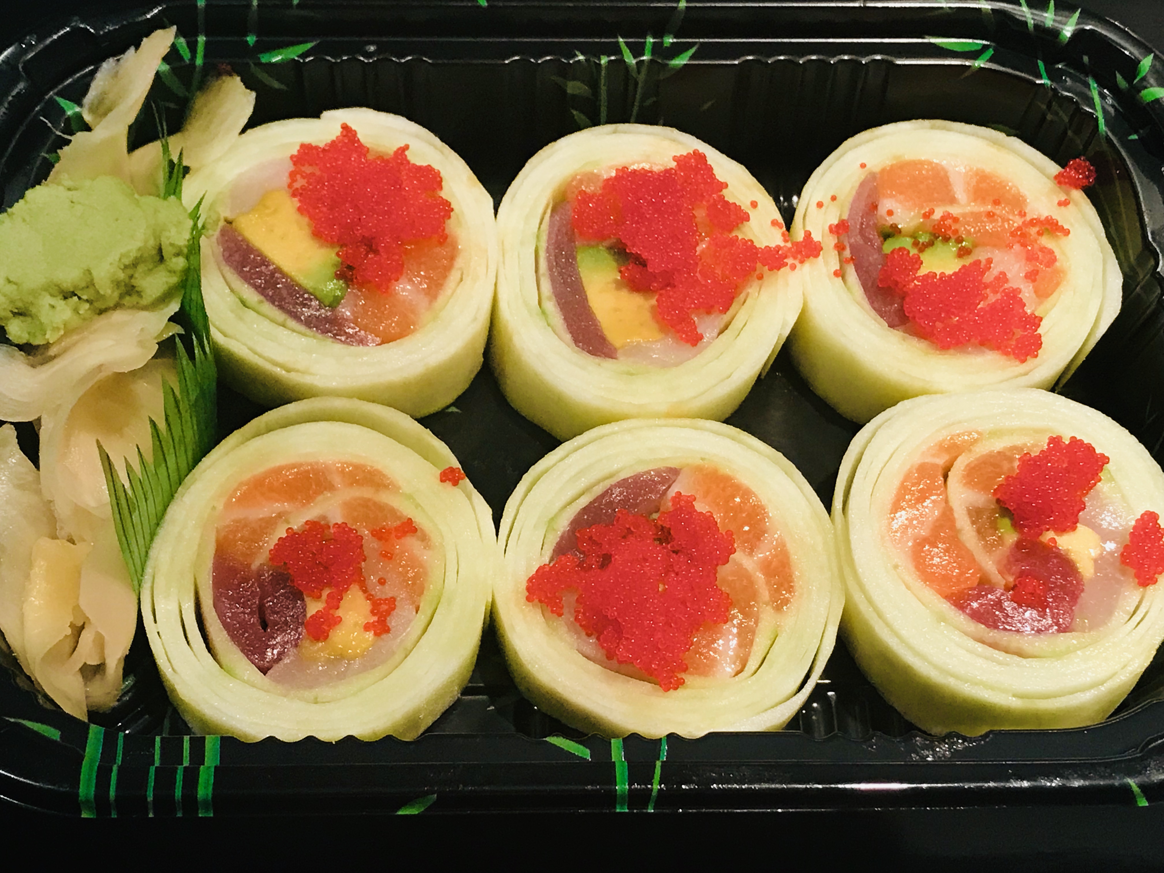 Order 41. Sakura Naruto food online from Thai Lemongrass & Sakura Sushi store, New York on bringmethat.com