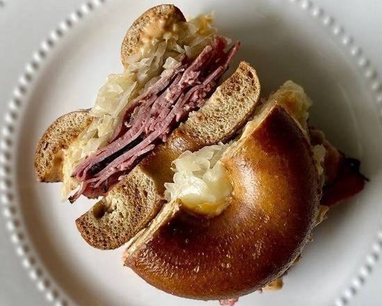Order Reuben Sandwich food online from Seize The Bagel store, Vancouver on bringmethat.com